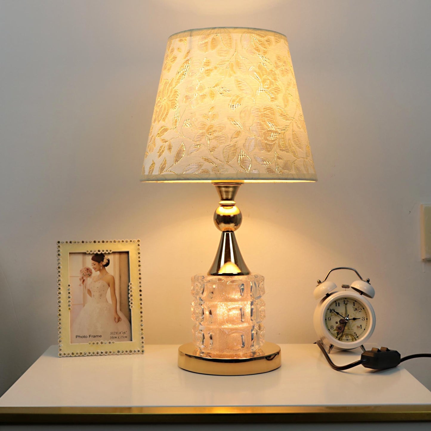 Vintage Floral Table Lamp with Crystal Base - A Touch of Romantic Elegance