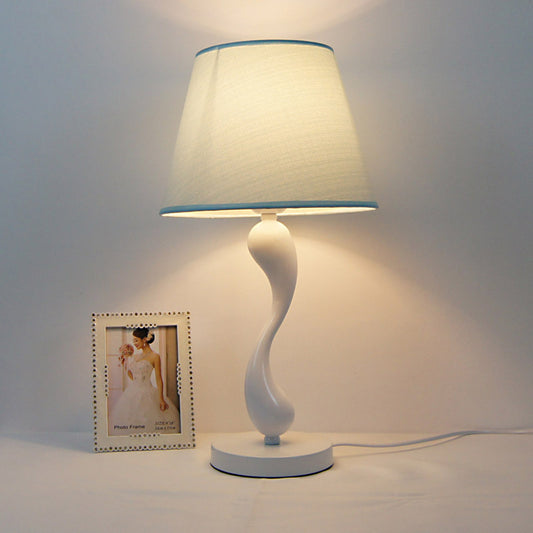 Vintage Table Lamp with Floral Shade and Crystal Base - A Touch of Romantic Elegance