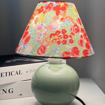 Vintage Floral Table Lamp - A Touch of Romantic Elegance