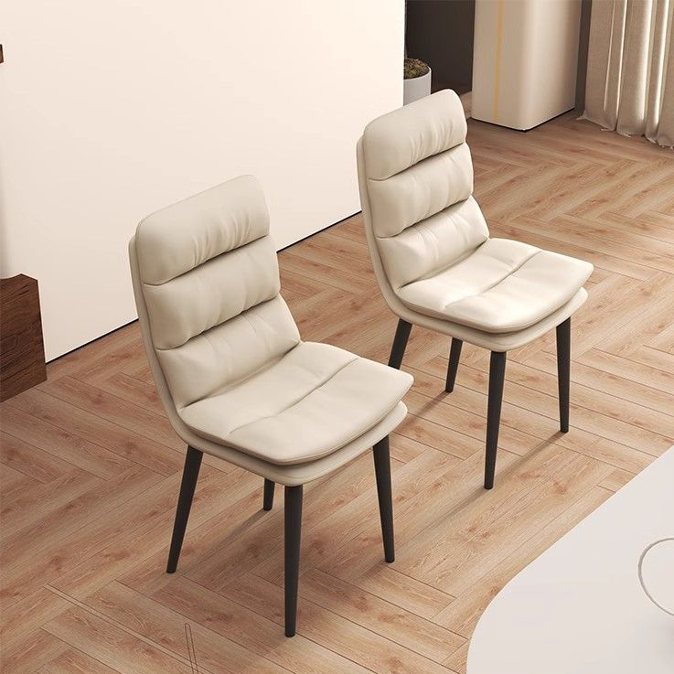 Modern Leather Dining Chair with Sleek Design - Comfortable and Stylish for Everyday Dining