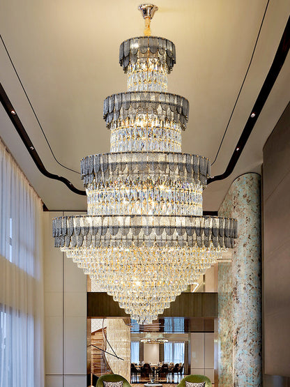 Grandiose Crystal Chandelier - A Majestic Masterpiece