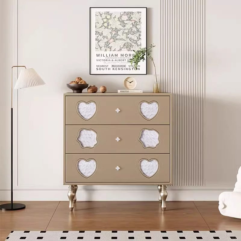 Vintage-Inspired 3-Drawer Chest of Drawers with Heart-Shaped Cutouts