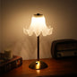 Delicate Flower-Shaped Table Lamp - A Touch of Romantic Elegance