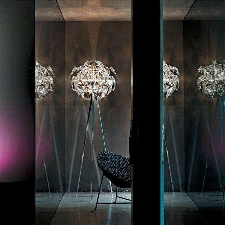 Modern Petal Floor Lamp - A Contemporary Masterpiece