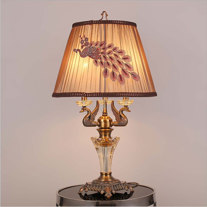 Vintage Peacock Table Lamp - A Touch of Regal Elegance