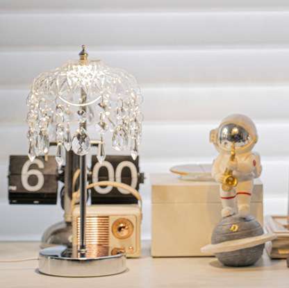 Crystal Dazzle Table Lamp - A Sparkling Gem