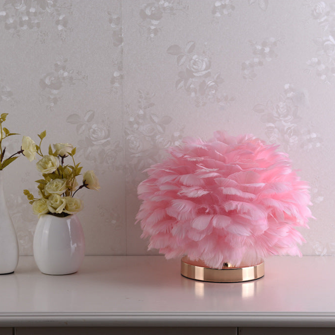 Dreamy Pink Feather Table Lamp - A Whimsical Touch