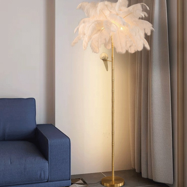 Luxurious Feather Floor Lamp - A Touch of Glamour