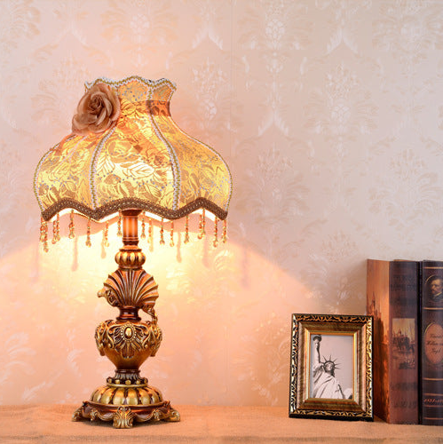 Vintage Baroque Table Lamp with Floral Shade - A Touch of Regal Elegance