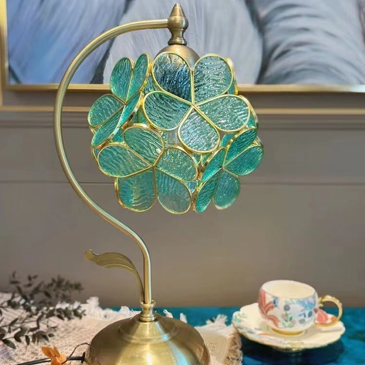 Vintage Flower Petal Table Lamp - A Delicate and Romantic Touch