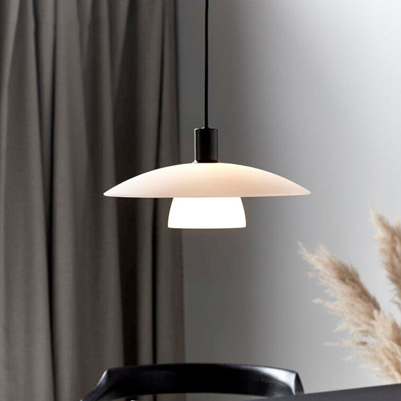 Mid-Century Modern Pendant Light - Sleek and Timeless Design