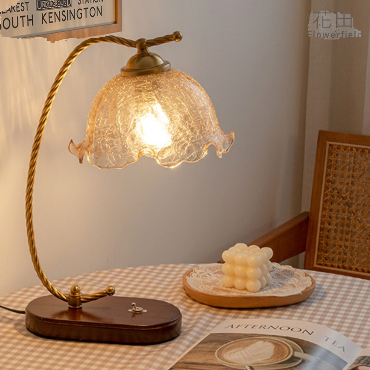 Vintage Swan Neck Table Lamp with Glass Shade - A Touch of Timeless Elegance